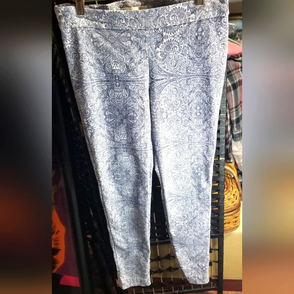 Tyler Madison paisley print pant